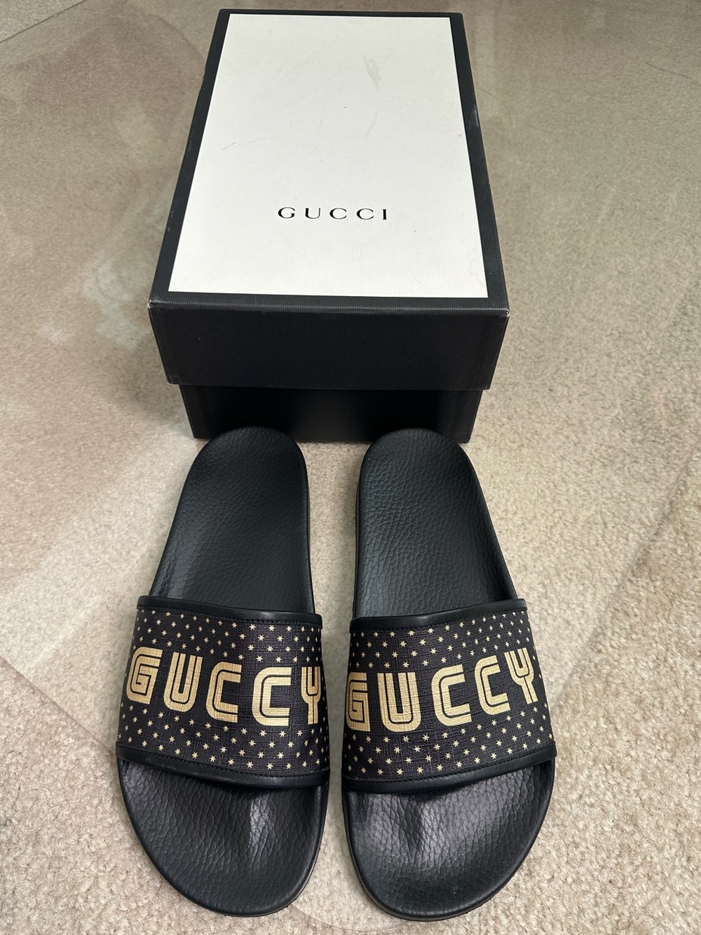GUCCI GUCCY SEGA STARS BLACK GOLD MEN LEATHER RUBBER SLIDES SZ 11
